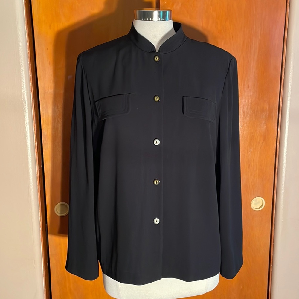 Women’s sz 16 Black Tunic/Jacket by Talbots.  So many fashion options for this
